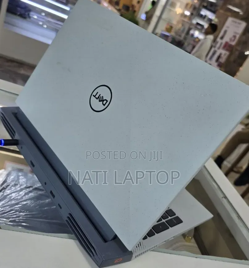 New Laptop Dell 16GB Intel Core i7 SSD 512GB