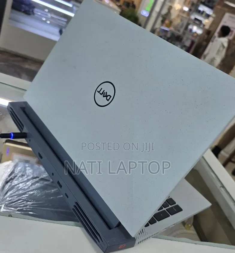 New Laptop Dell 16GB Intel Core i7 SSD 512GB