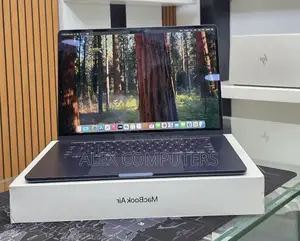 New Laptop Apple MacBook Air 2025 M4 16GB Apple M4 SSD 512GB
