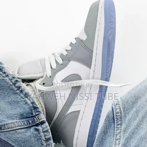 Nike Air Jordan 1 Low Wolf Grey