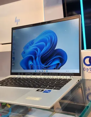 New Laptop HP EliteBook 840 G9 16GB Intel Core i5 SSD 512GB