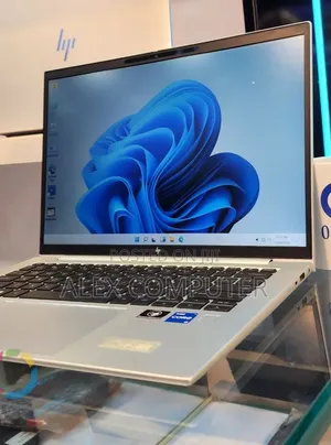New Laptop HP EliteBook 840 G9 16GB Intel Core i5 SSD 512GB