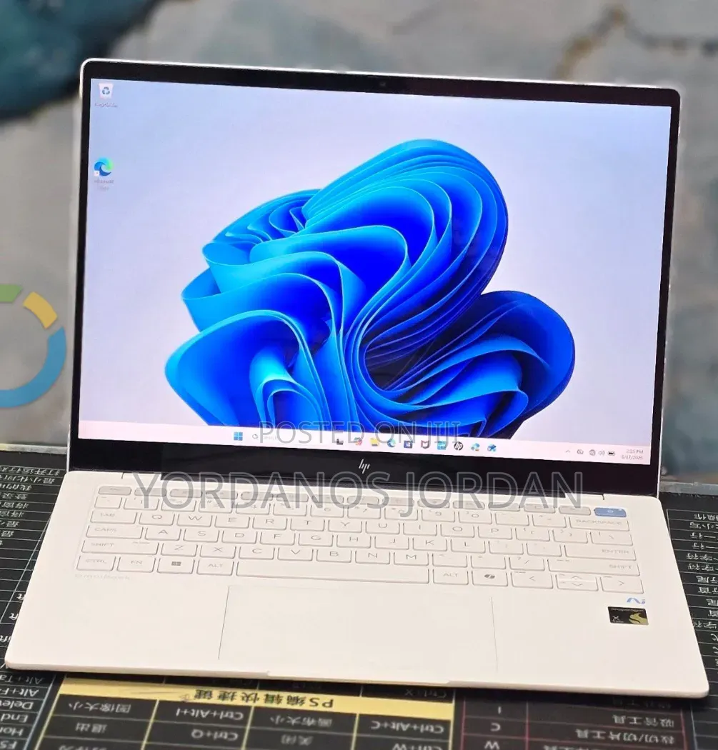 New HP OmniBook X Flip 14" 16GB Qualcomm Snapdragon X Elite SSD 1T