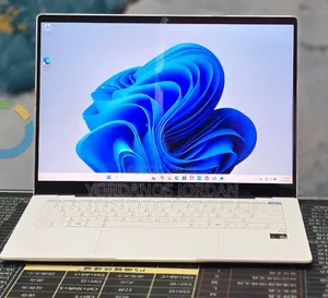 New HP OmniBook X Flip 14" 16GB Qualcomm Snapdragon X Elite SSD 1T