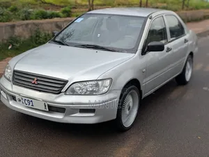 Mitsubishi Lancer 2000 Silver