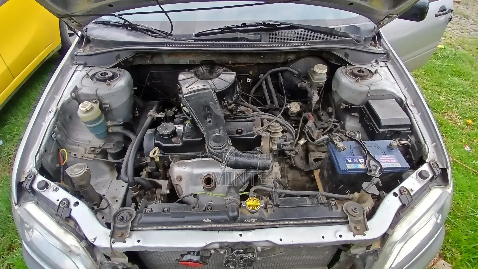 Mitsubishi Lancer 2000 Silver