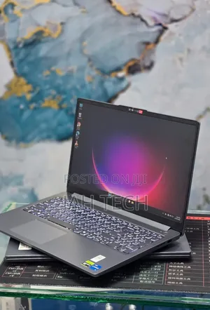 New Laptop Lenovo LOQ 15ARP9 12GB Intel Core i5 SSD 512GB