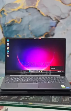 New Laptop Lenovo LOQ 15ARP9 12GB Intel Core i5 SSD 512GB
