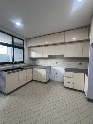 3bdrm Apartment in Meskel Flower, Bole for rent