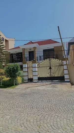3bdrm Villa in Villa, Bole for rent