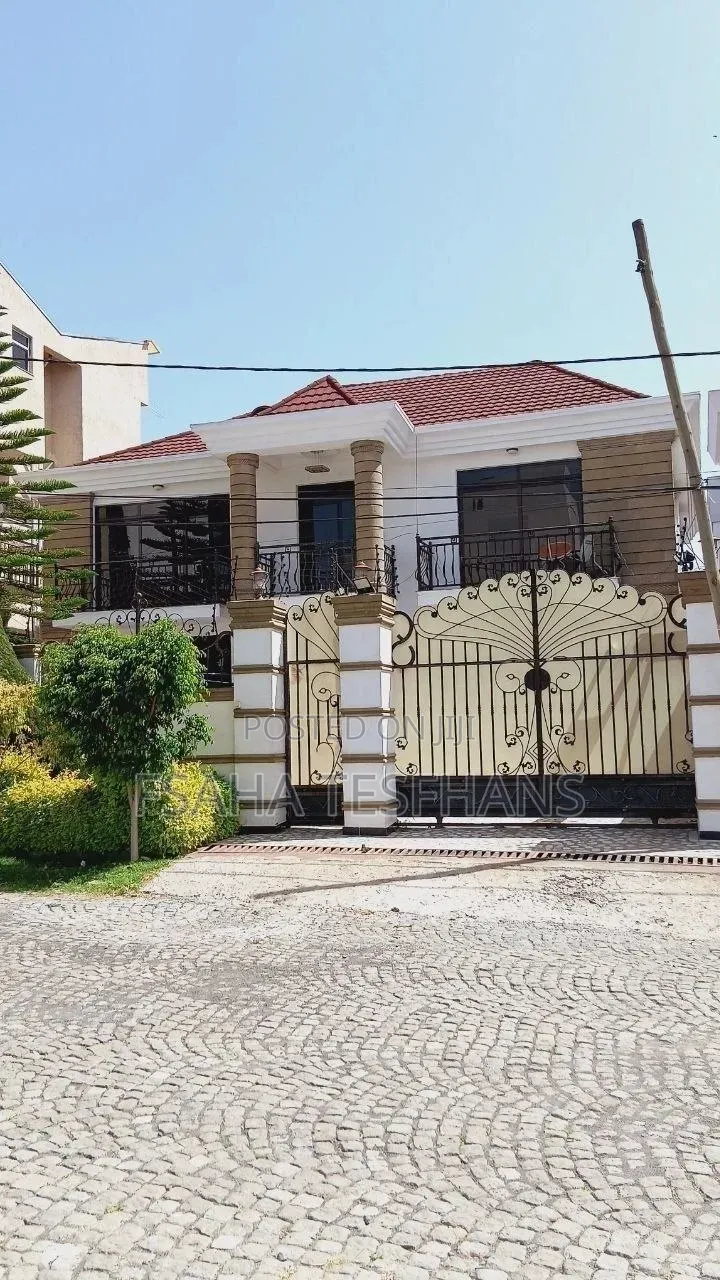 3bdrm Villa in Villa, Bole for rent