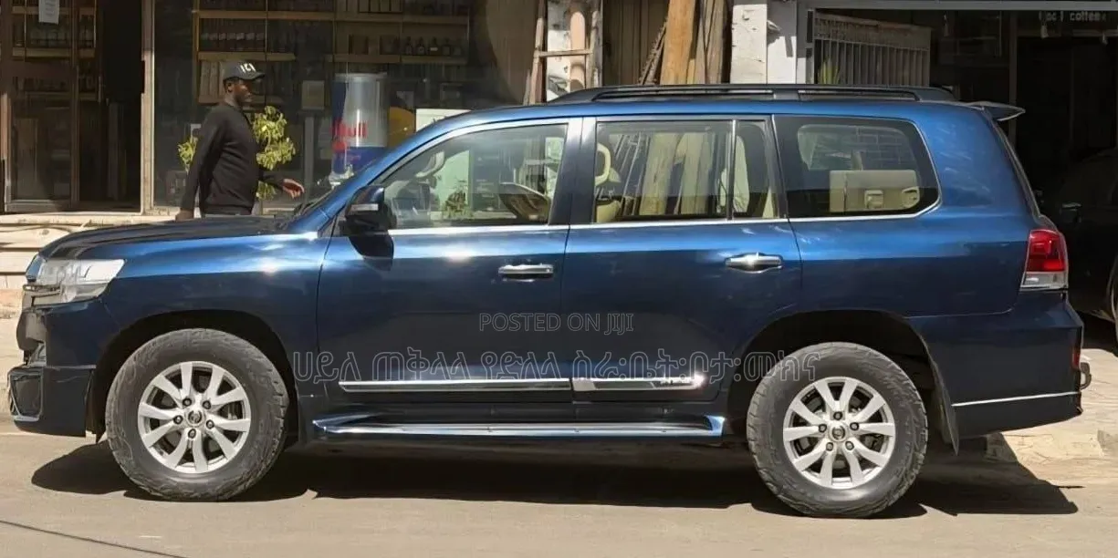 Toyota Land Cruiser 2017 Beige
