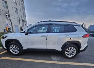 Toyota Corolla Cross Hybrid 2023