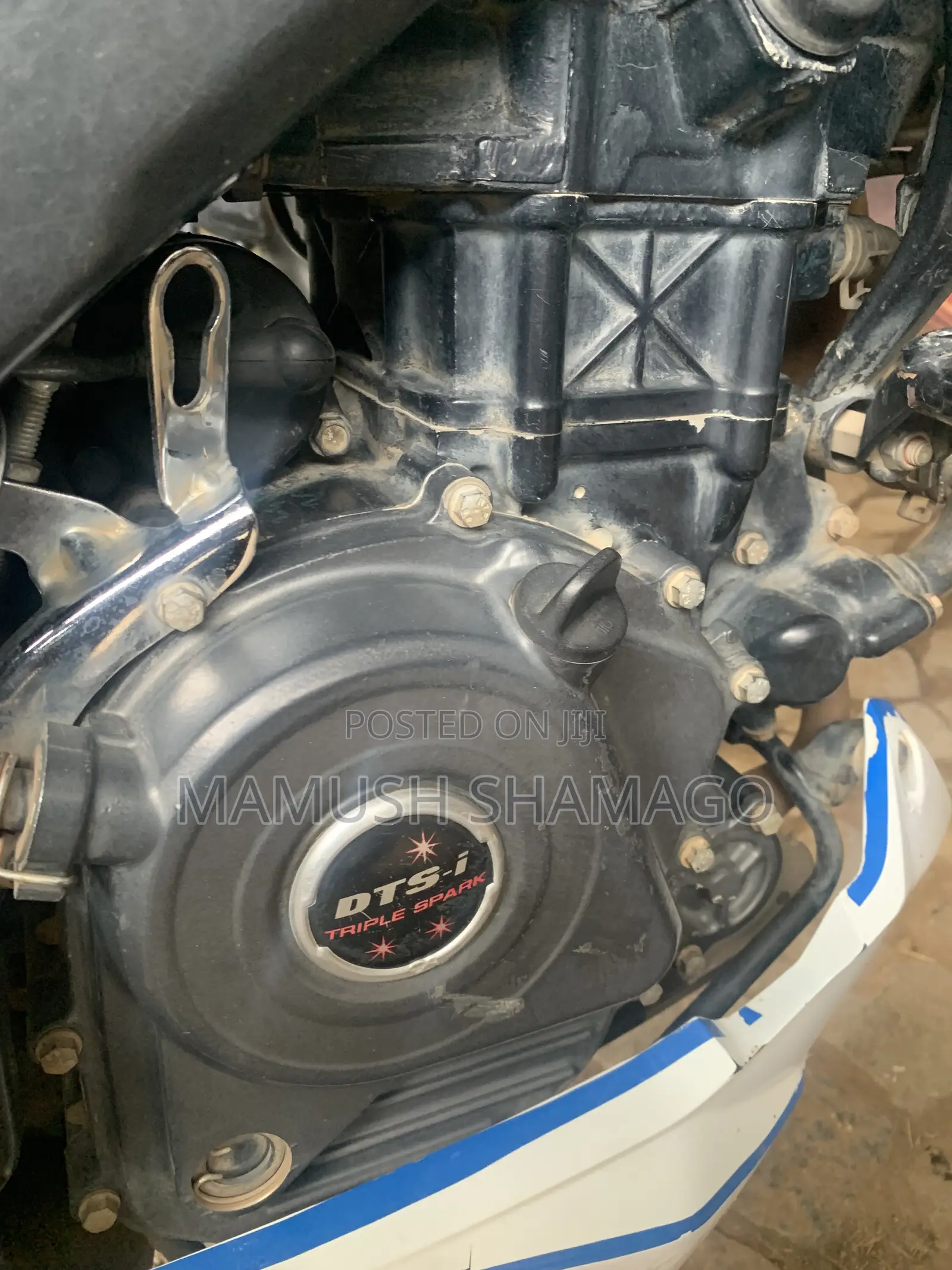 Bajaj Pulsar NS 200 2021 White