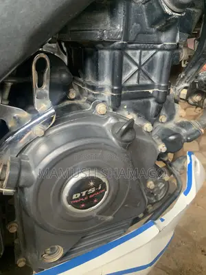 Bajaj Pulsar NS 200 2021 White