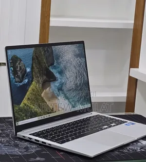 New Laptop Samsung Galaxy Book4 16GB Intel Core Ultra 7 SSD 512GB