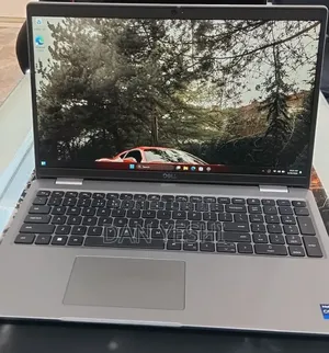 New Laptop Dell Latitude 5540 16GB Intel Core i7 SSD 512GB