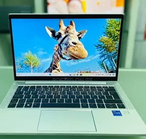 New Laptop HP EliteBook 830 G8 16GB Intel Core i5 SSD 512GB