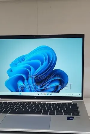New Laptop HP EliteBook 830 G8 16GB Intel Core i5 SSD 512GB