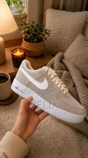 Nike Air Force 1 Low,