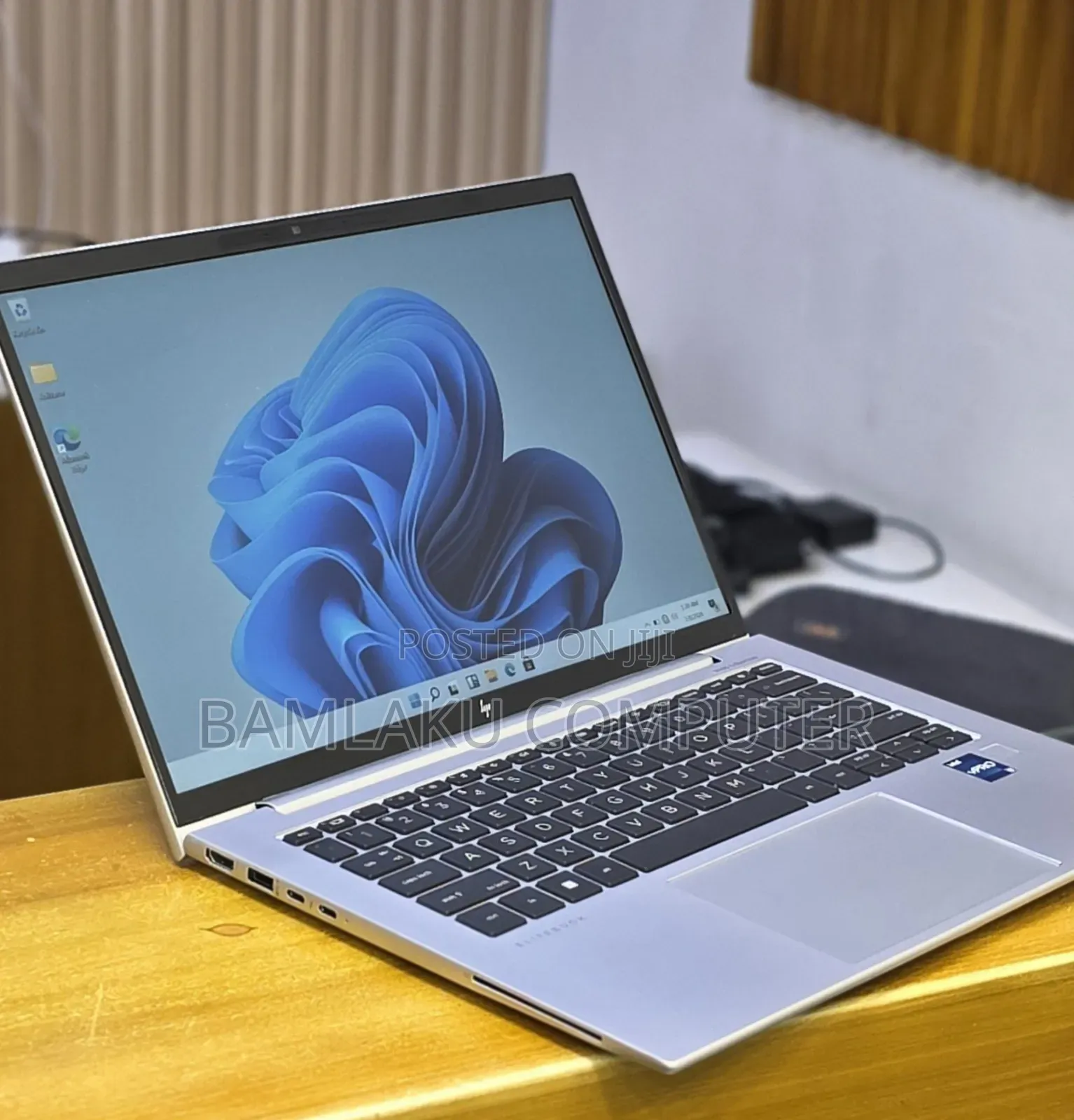 New Laptop HP EliteBook 840 G10 16GB Intel Core i7 SSD 512GB