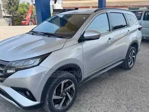 Toyota Rush 2022 Silver