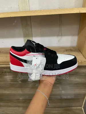 Nike Air Jordan 1 Low Se "Black Toe