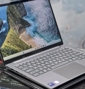 New Laptop Lenovo 16GB Intel Core Ultra 7 SSD 512GB