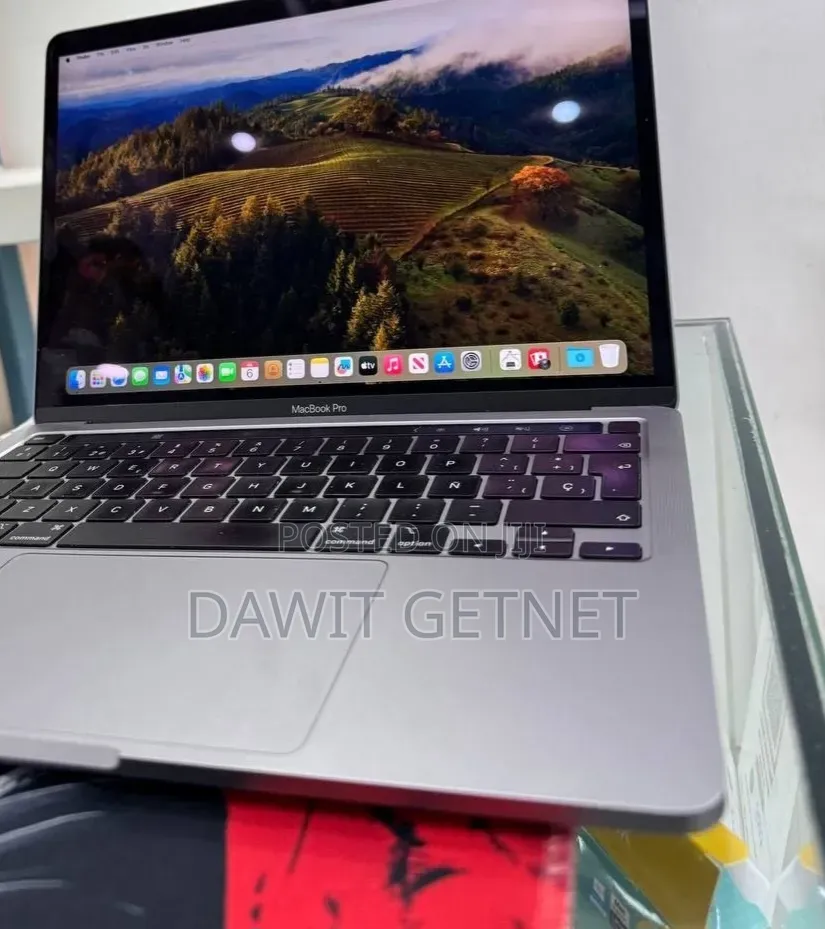 New Laptop Apple MacBook Pro 2021 M1 16GB Apple M1 SSD 512GB