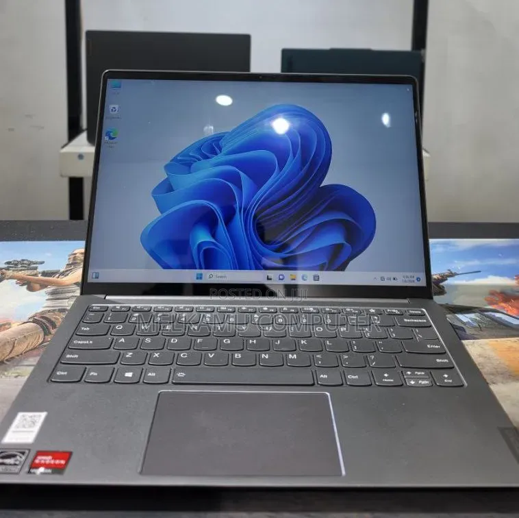 New Laptop Lenovo ThinkPad Edge 14 16GB AMD Ryzen 7 SSD 512GB