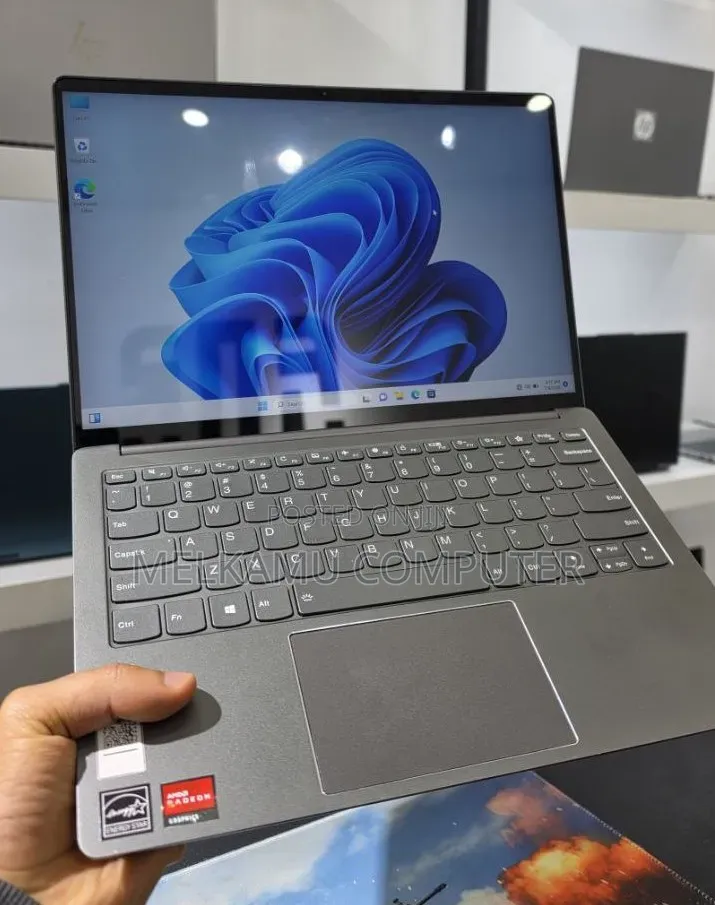 New Laptop Lenovo ThinkPad Edge 14 16GB AMD Ryzen 7 SSD 512GB