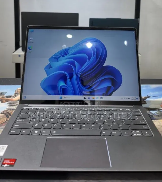 New Laptop Lenovo ThinkPad Edge 14 16GB AMD Ryzen 7 SSD 512GB