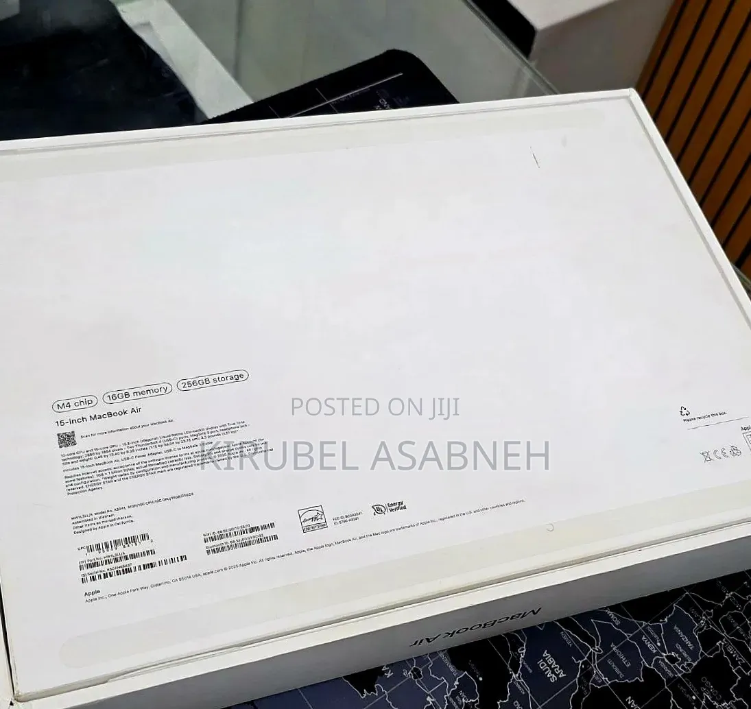 New Laptop Apple MacBook Air 2025 M4 16GB Apple M4 SSD 256GB