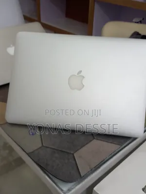 Laptop Apple MacBook Pro 2015 8GB Intel Core i7 SSD 256GB