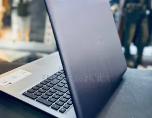 New Laptop Asus 4GB Intel Core i3 SSD 1T
