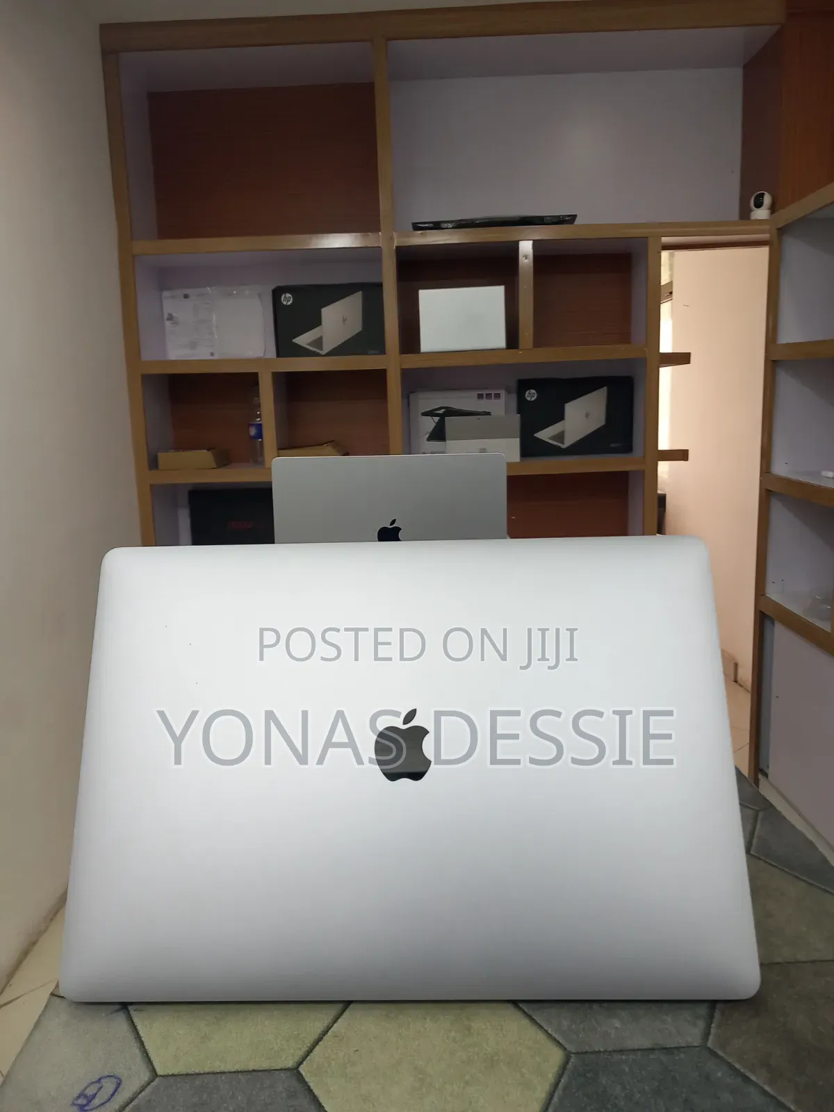 New Laptop Apple MacBook Pro 2019 32GB Intel Core i9 SSD 1T