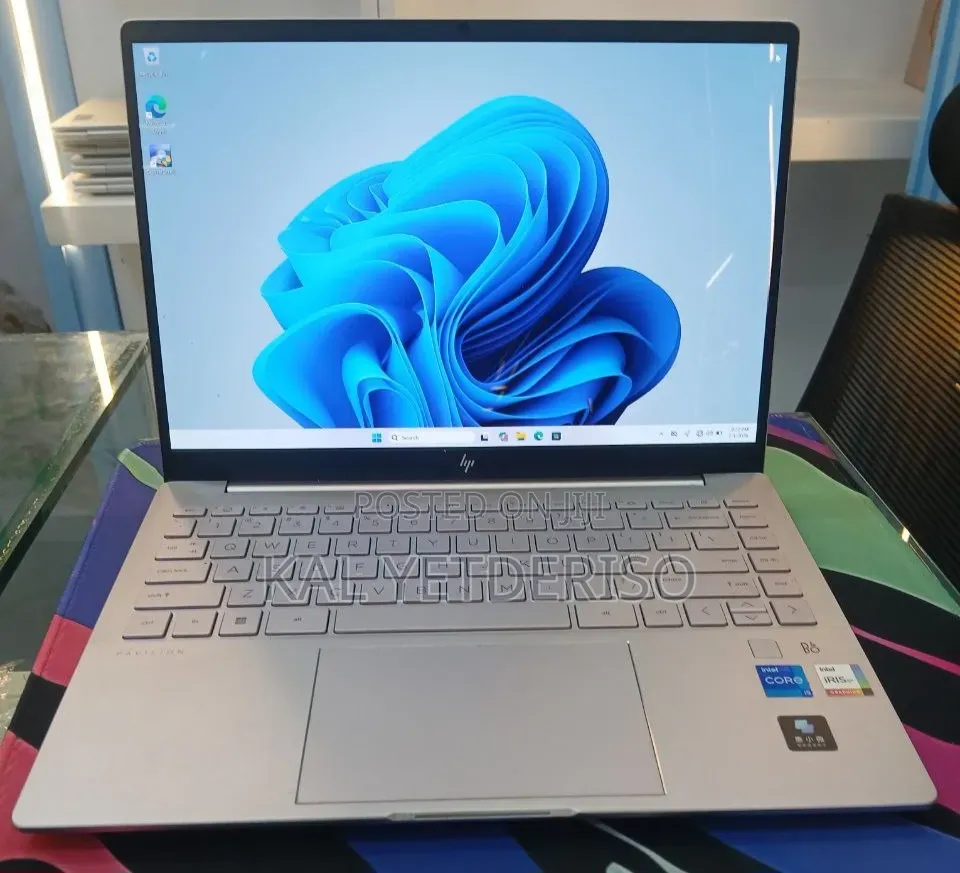 New Laptop HP Pavilion 14 16GB Intel Core i7 SSD 1T