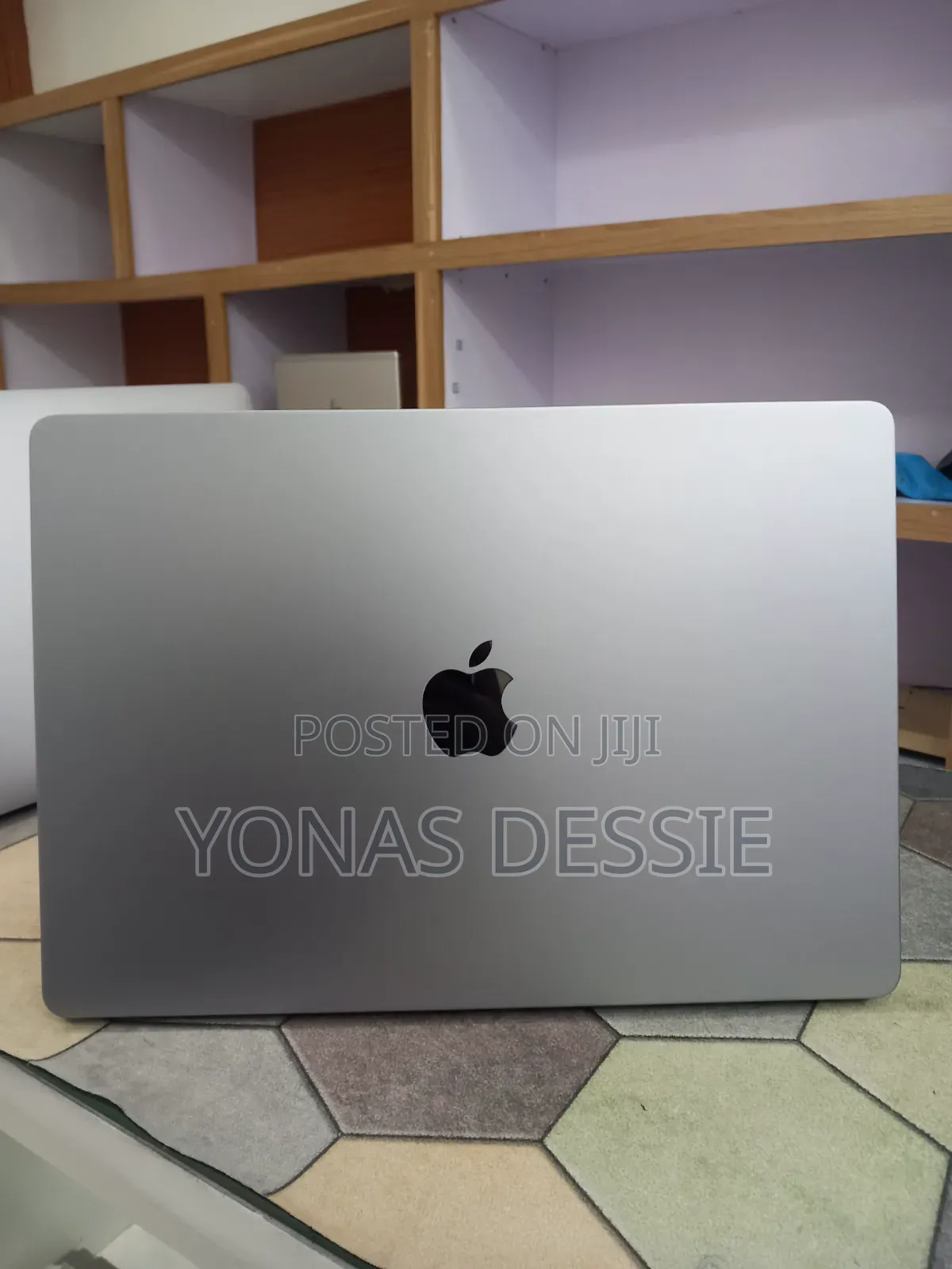 New Laptop Apple MacBook Air 2024 M3 8GB SSD 512GB