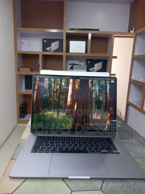 New Laptop Apple MacBook Air 2024 M3 8GB SSD 512GB