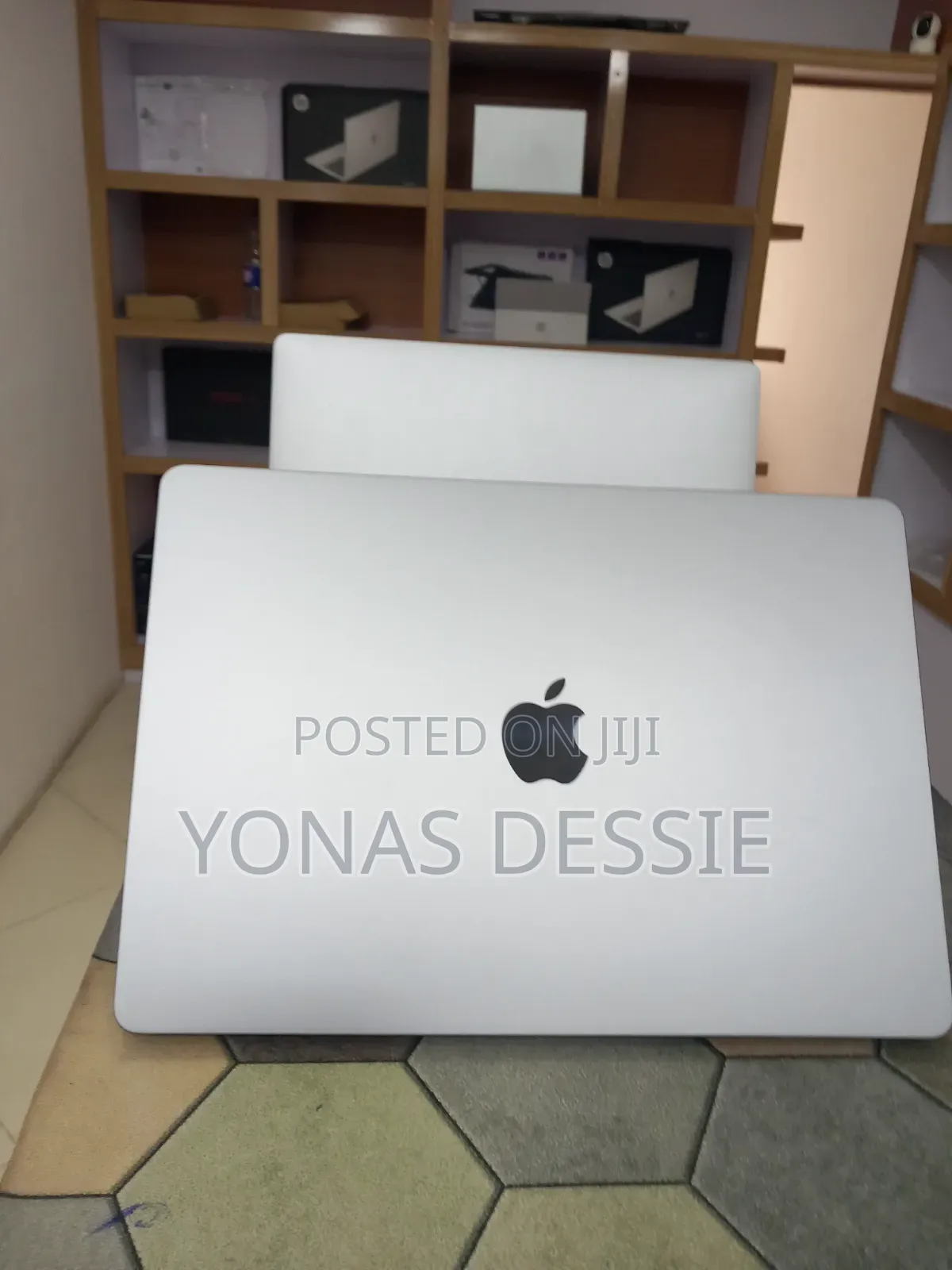 New Laptop Apple MacBook Air 2024 M3 8GB SSD 512GB