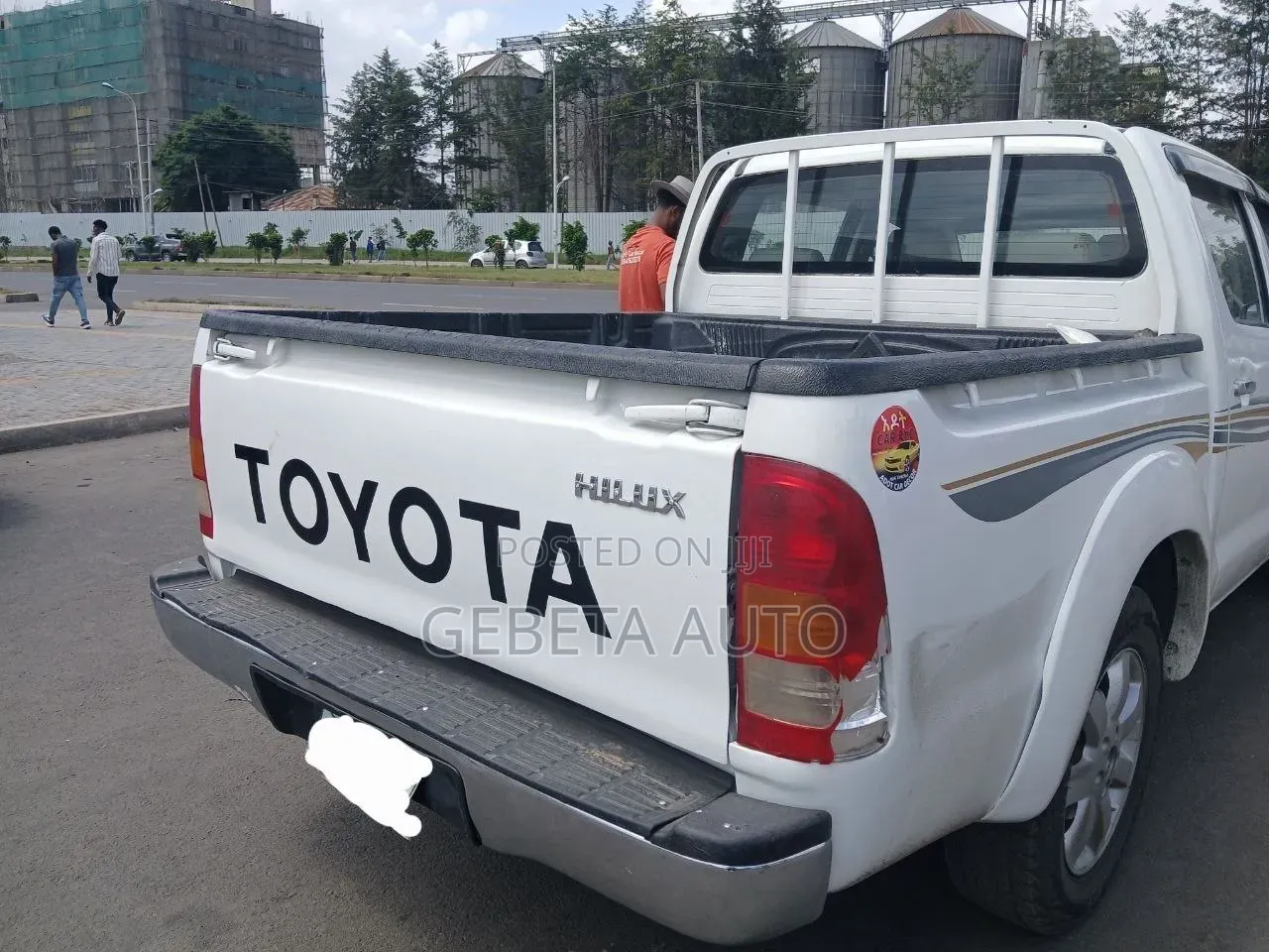 Toyota Hilux 2006 White
