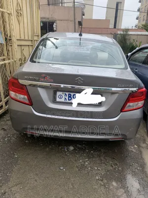 Suzuki Dzire 2022 Silver