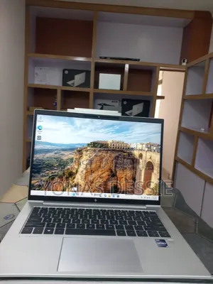 New Laptop HP EliteBook 840 G9 16GB Intel Core i5 SSD 512GB
