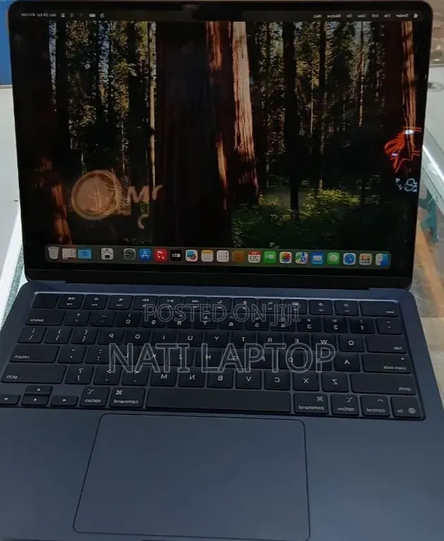 New Laptop Apple MacBook Air 2025 M4 16GB Apple M4 SSD 256GB