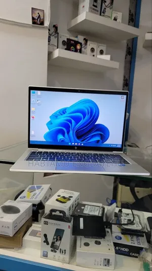 New Laptop HP EliteBook 830 G7 16GB Intel Core i5 SSD 512GB
