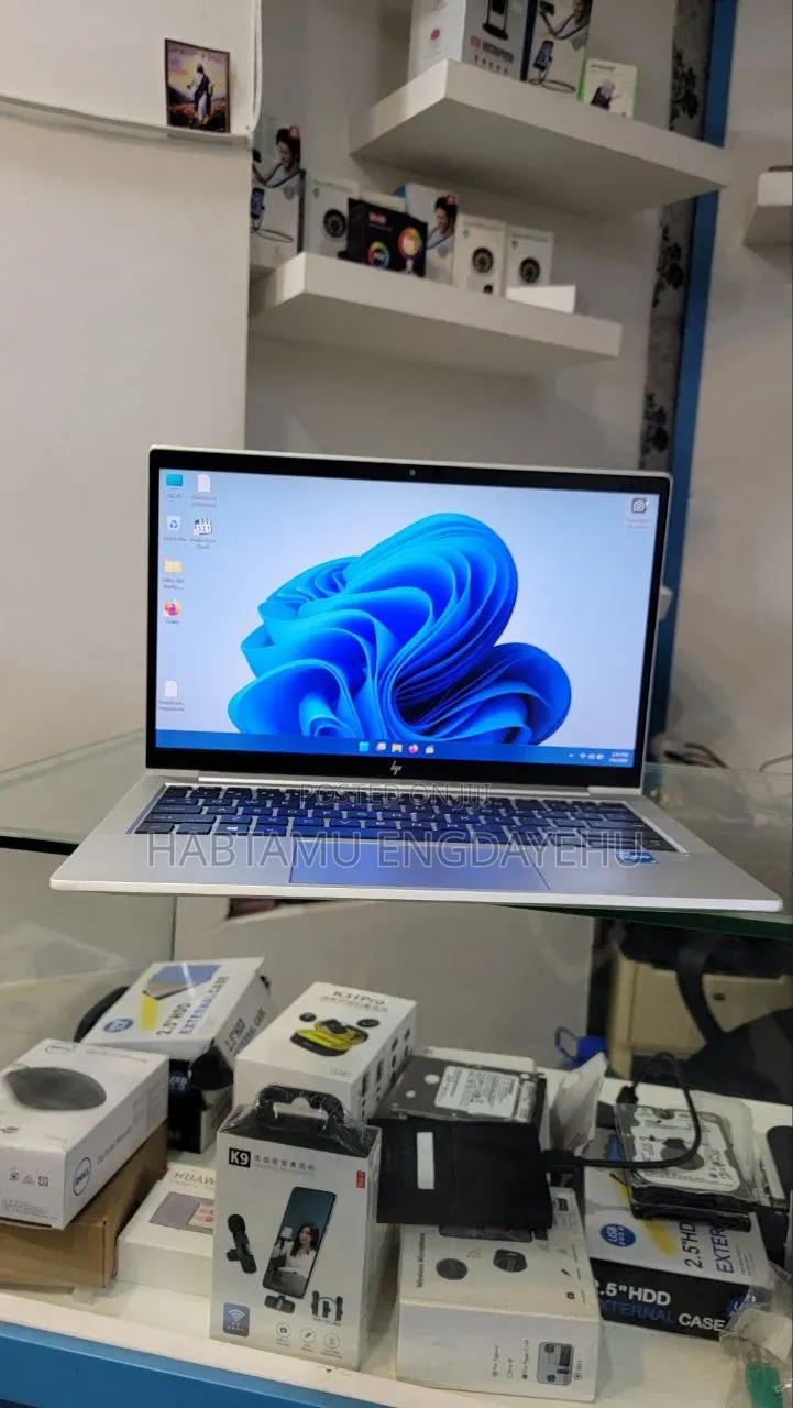 New Laptop HP EliteBook 830 G7 16GB Intel Core i5 SSD 512GB