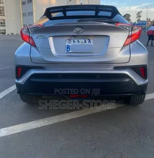 Toyota C-HR 2017 Silver