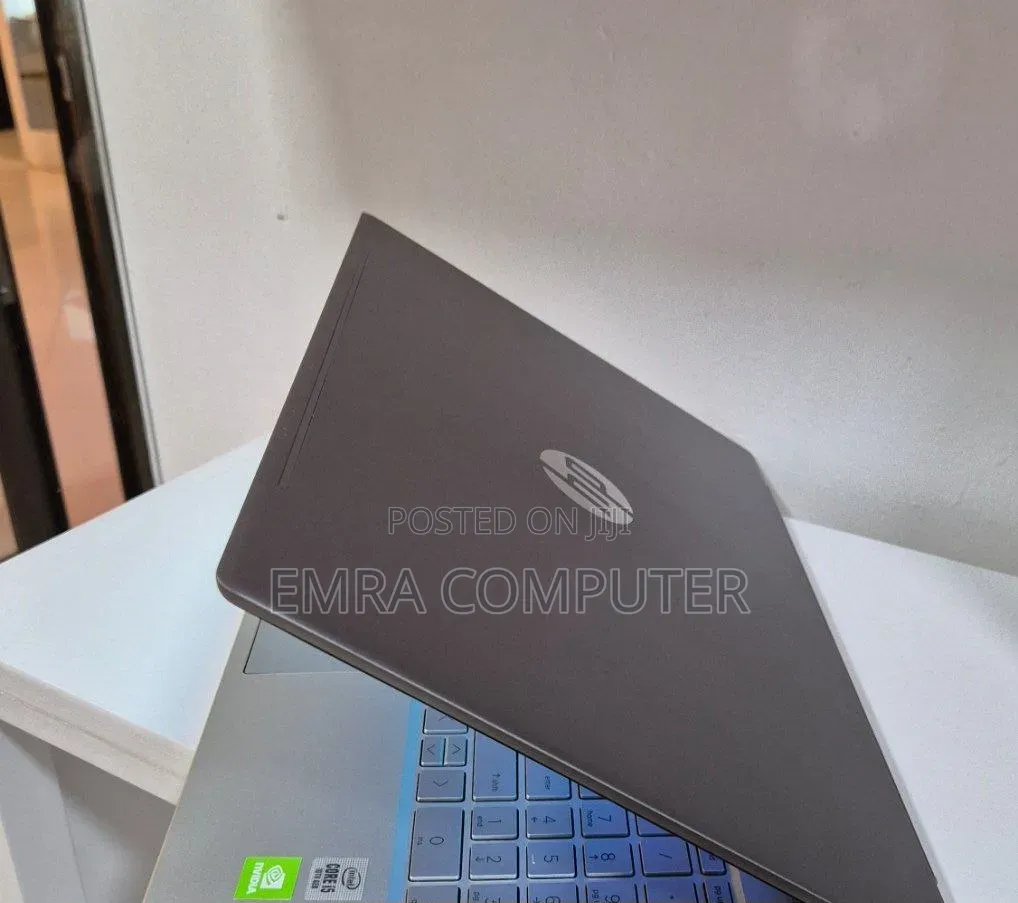 New Laptop HP 8GB Intel Core i5 SSD 256GB