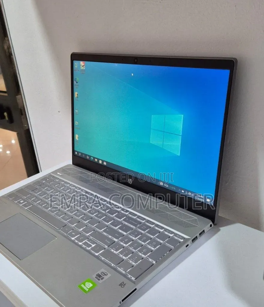 New Laptop HP 8GB Intel Core i5 SSD 256GB