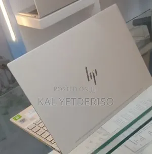 New Laptop HP Envy 14 8GB Intel Core i5 SSD 512GB